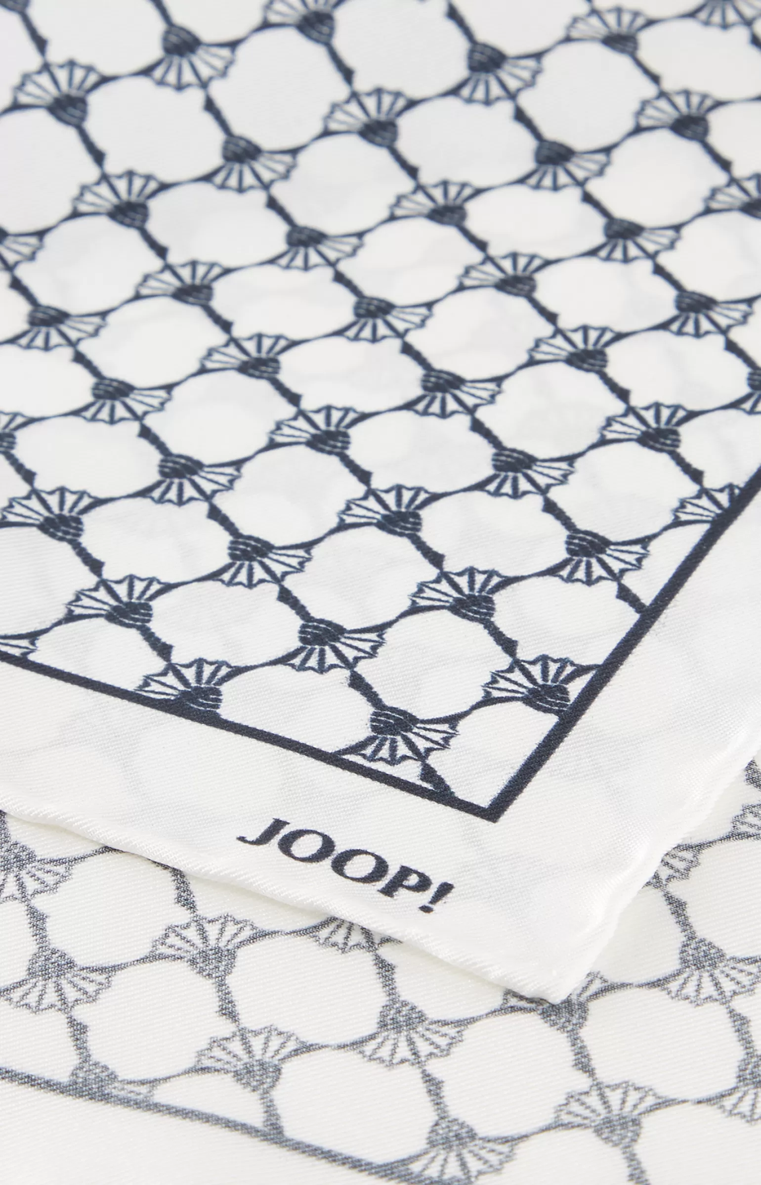 JOOP Cornflower Seiden-Einstecktuch in Offwhite/Dunkelblau^ Krawatten & Fliegen