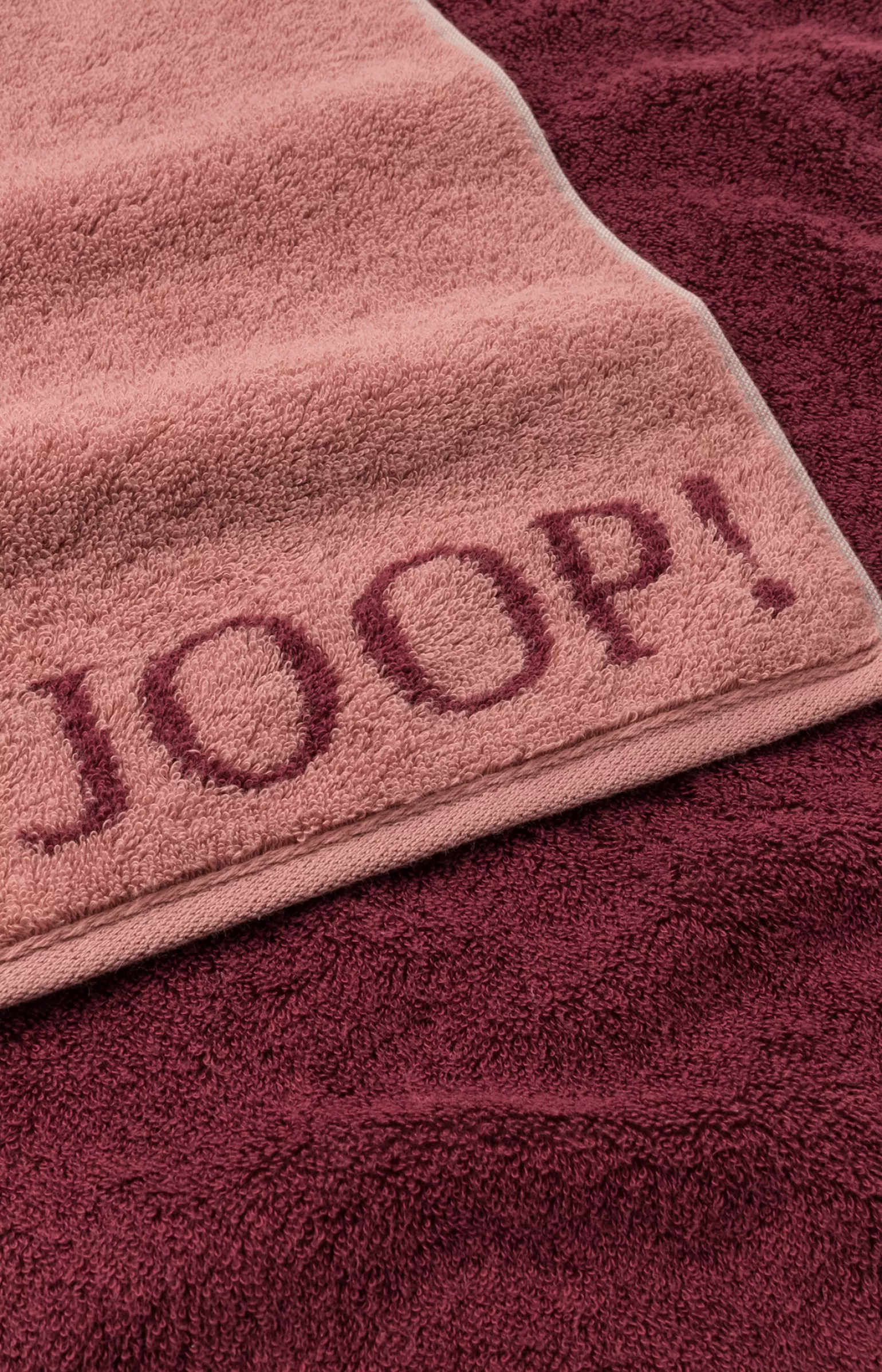 JOOP Ftierserie ! CLASSIC DOUBLEFACE in Rouge^ Duschtuch