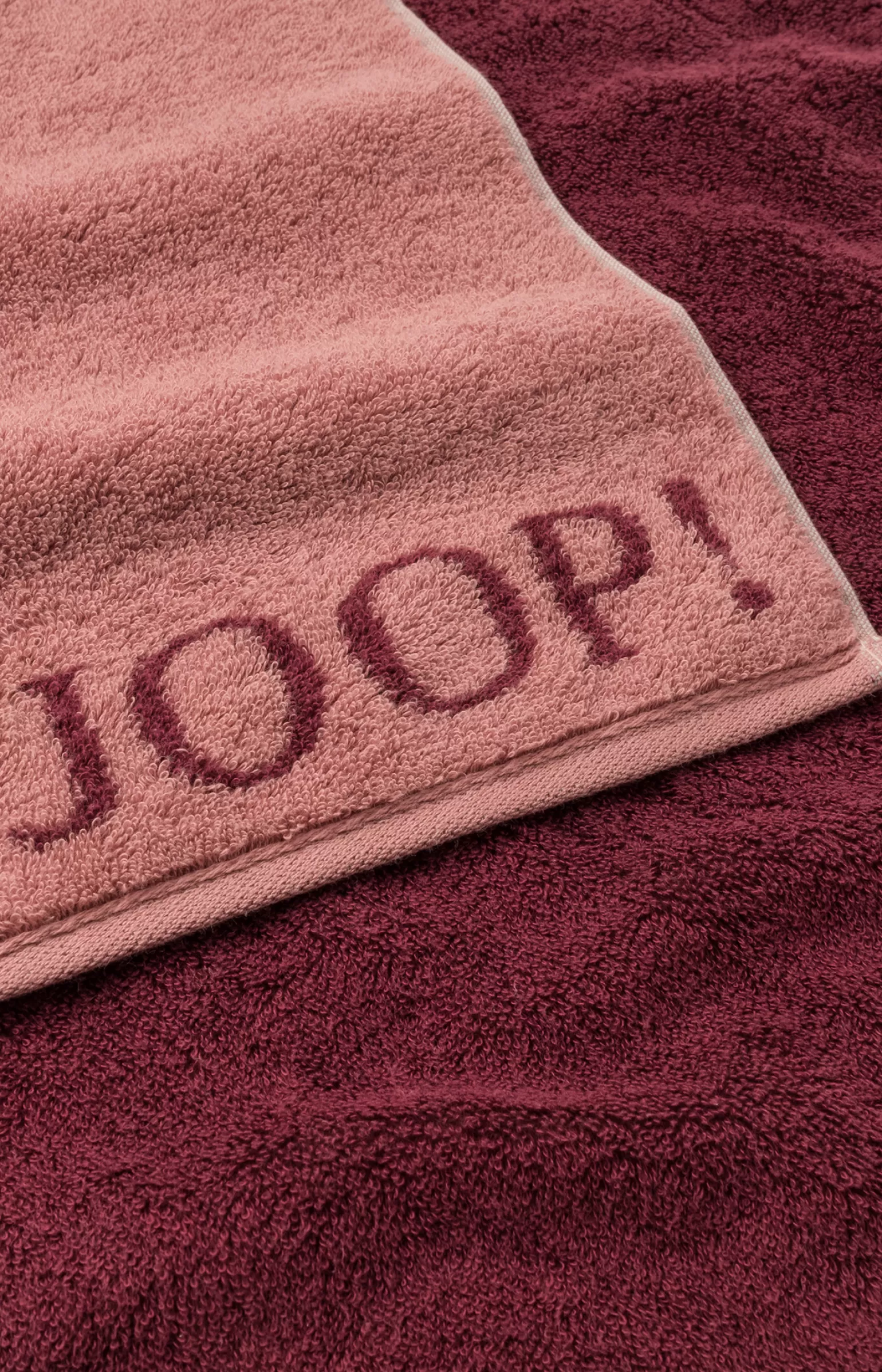 JOOP Ftierserie ! CLASSIC DOUBLEFACE in Rouge^ Handtuch